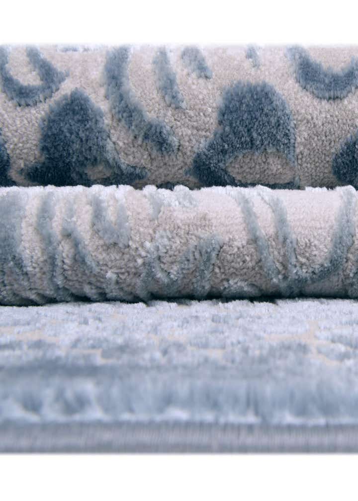 5' 3 x 8' Chesterfield Oval Rug