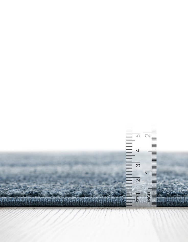 Detail image of 4' x 6' 3 Gemstone Oval Rug