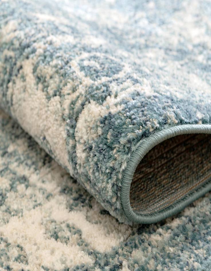 Detail image of 7' 10 x 10' Isabella Oval Rug