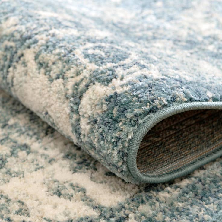 Detail image of 7' 10 x 10' Isabella Oval Rug