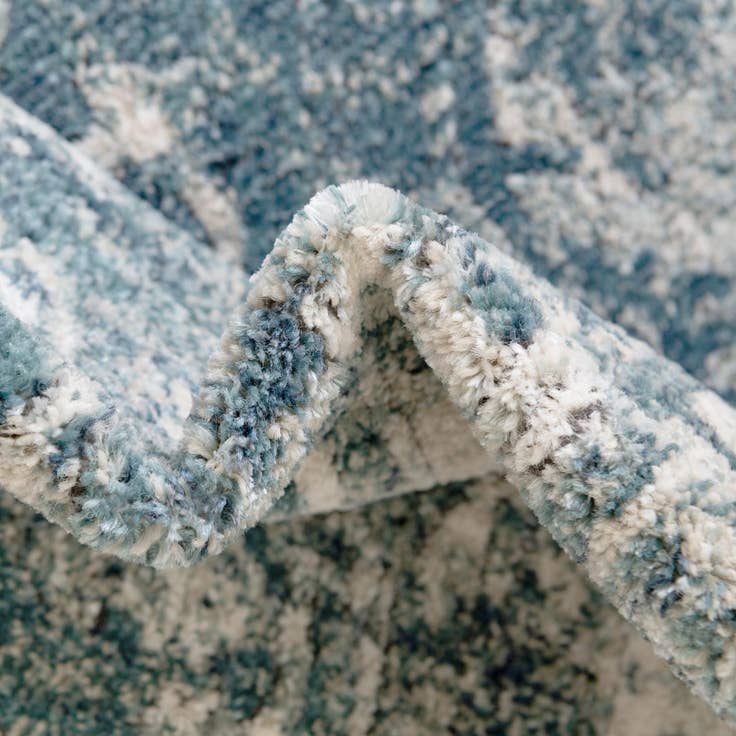 Detail image of 7' 10 x 10' Isabella Oval Rug