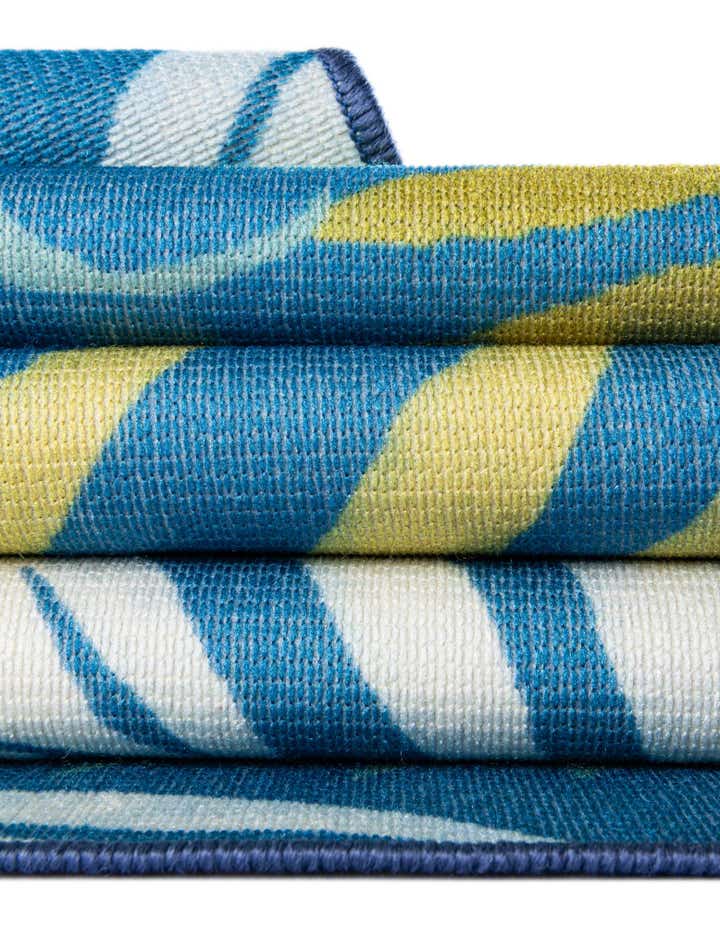 2' x 3' 1 Easy-Clean Jill Zarin Caribbean Indoor / Outdoor Oval Rug