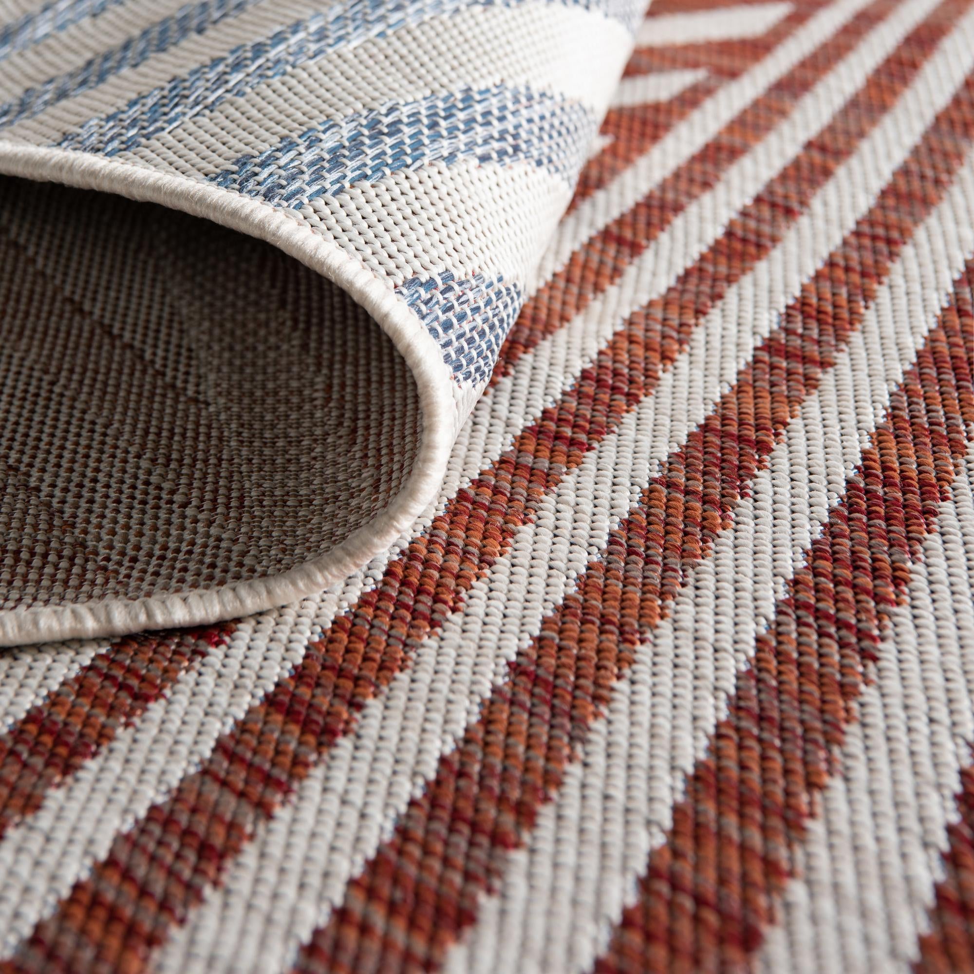 5' 3 x 8' Easy-Clean Jill Zarin Indoor / Outdoor Oval Rug