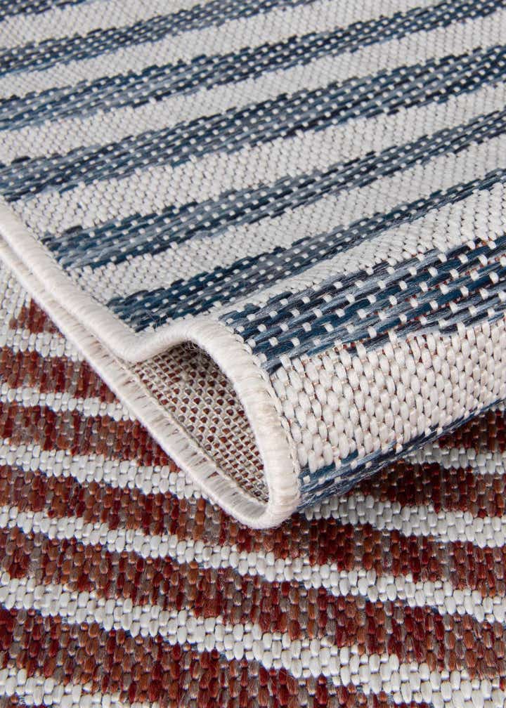 5' 3 x 8' Easy-Clean Jill Zarin Indoor / Outdoor Oval Rug