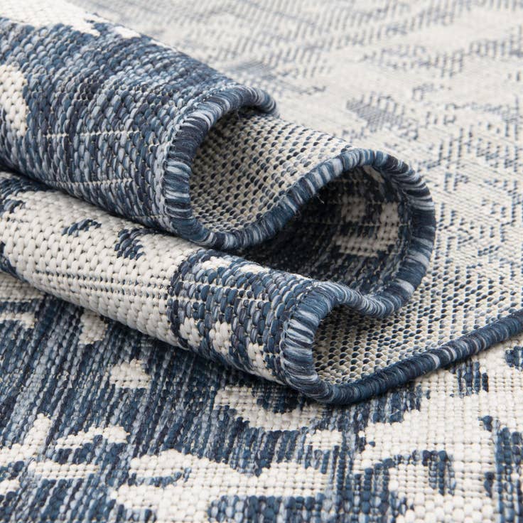 Detail image of 5' 3 x 8' Easy-Clean Jill Zarin Dubai Indoor / Outdoor Oval Rug