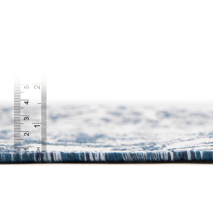 Detail image of 5' 3 x 8' Easy-Clean Jill Zarin Dubai Indoor / Outdoor Oval Rug