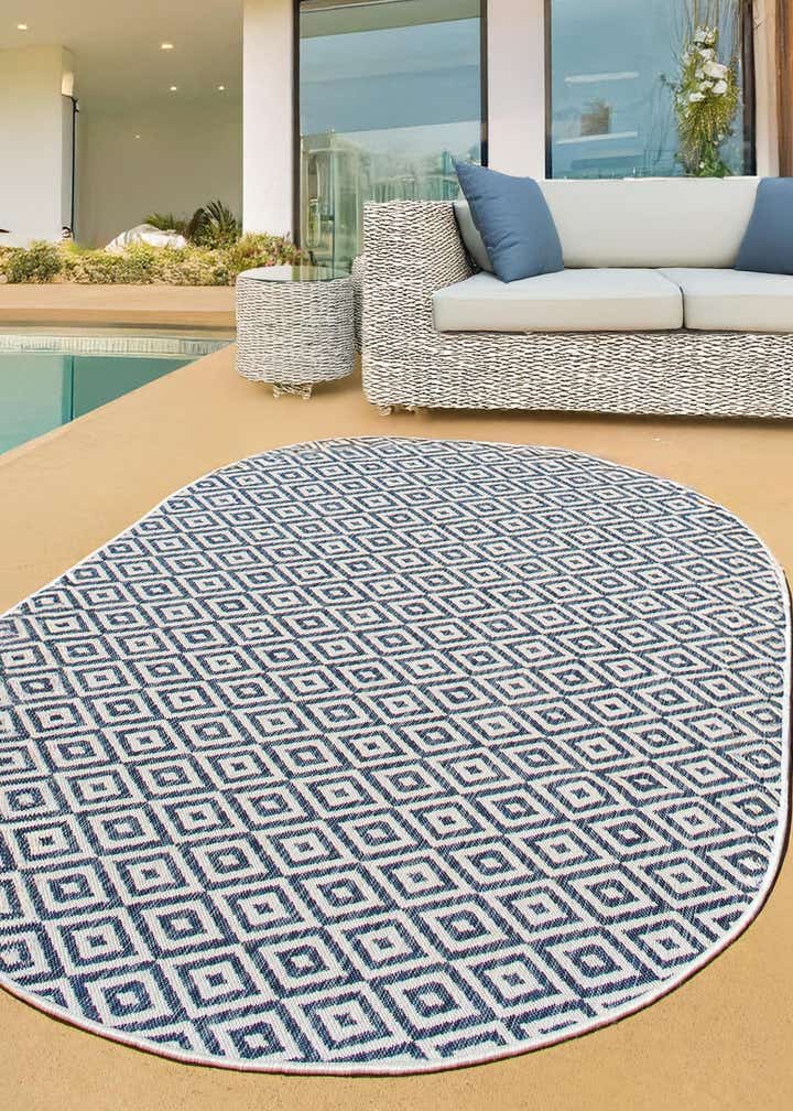 5' 3 x 8' Easy-Clean Jill Zarin Costa Rica Indoor / Outdoor Oval Rug