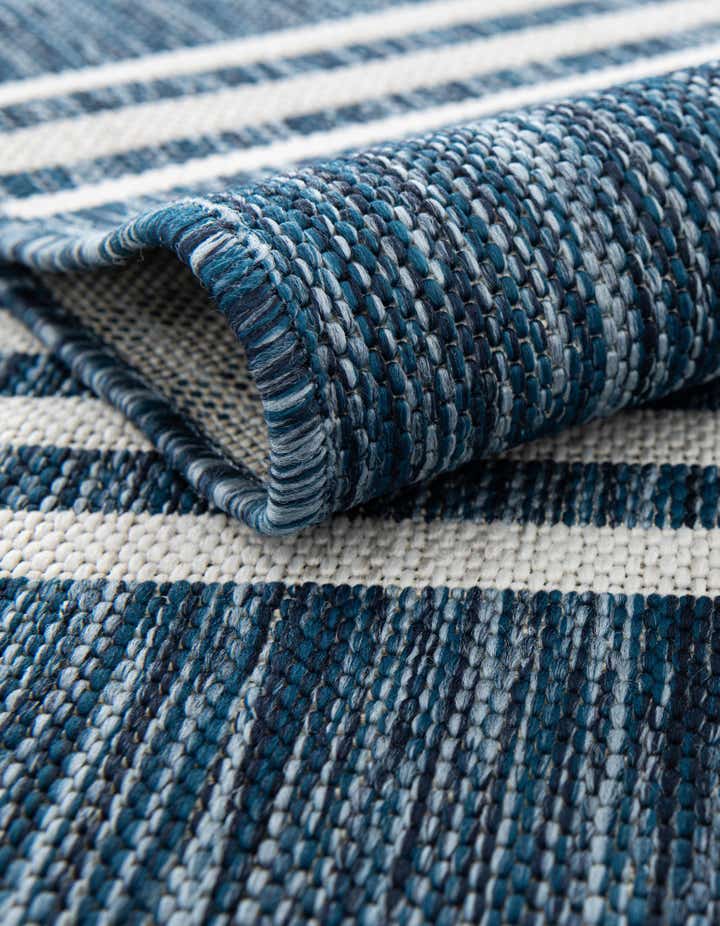 5' 3 x 8' Easy-Clean Jill Zarin Anguilla Indoor / Outdoor Oval Rug