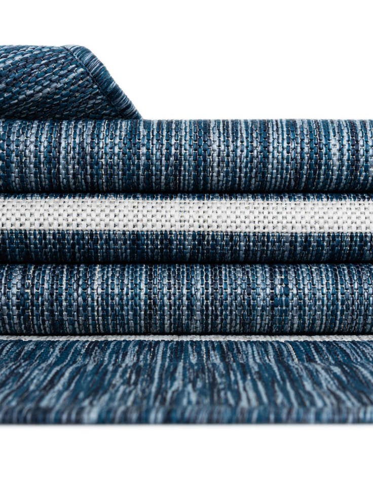 Detail image of 7' 10 x 10' Easy-Clean Jill Zarin Anguilla Indoor / Outdoor Oval Rug