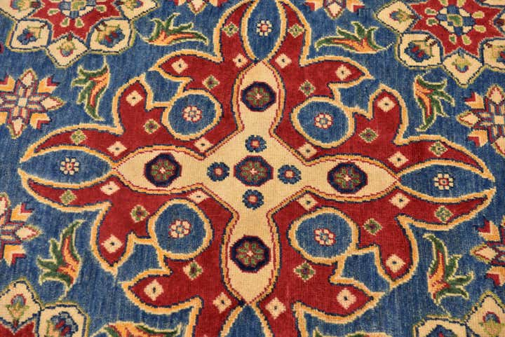 6' 6 x 6' 8 Hand Knotted Kazak Oval Rug
