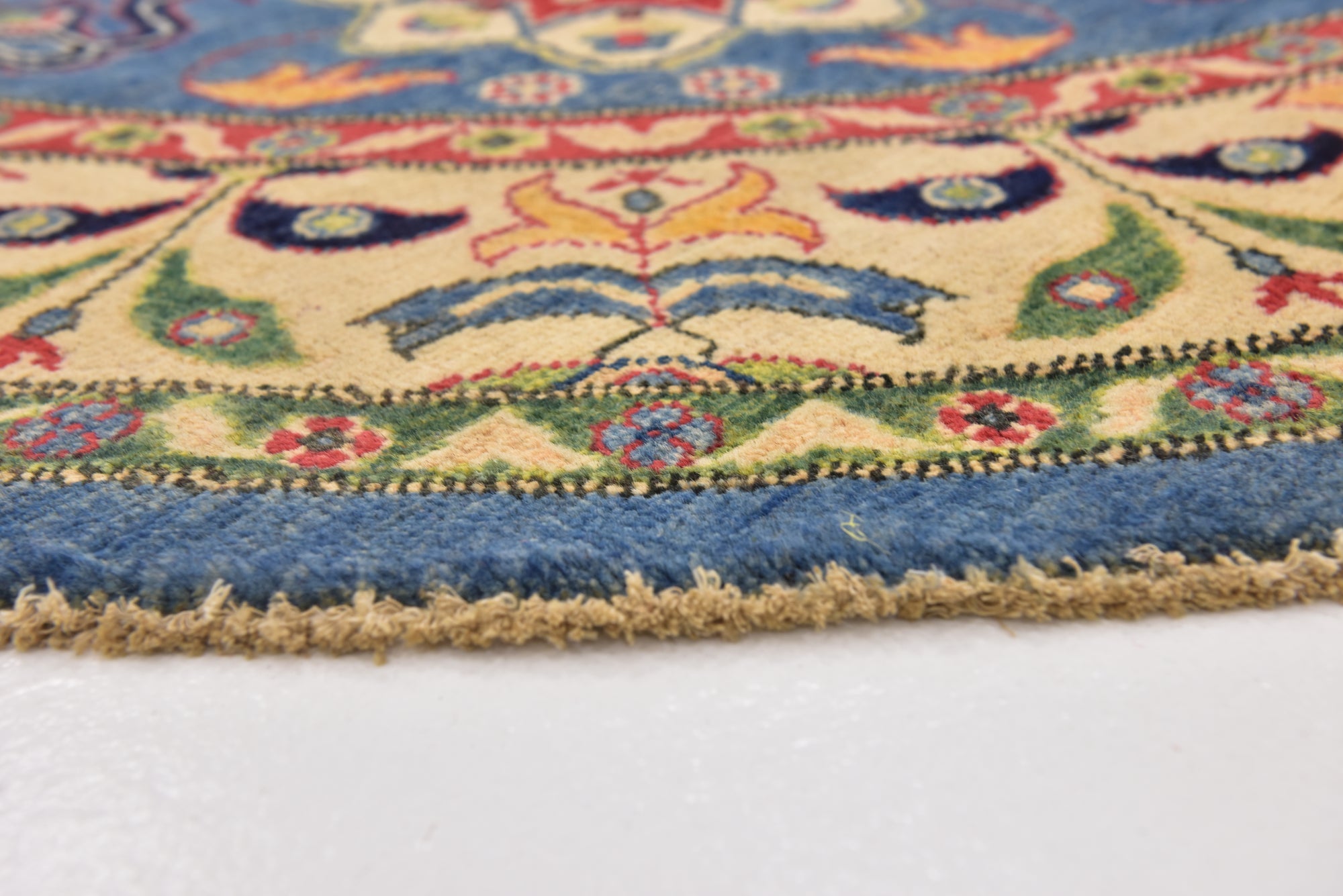 6' 6 x 6' 8 Hand Knotted Kazak Oval Rug