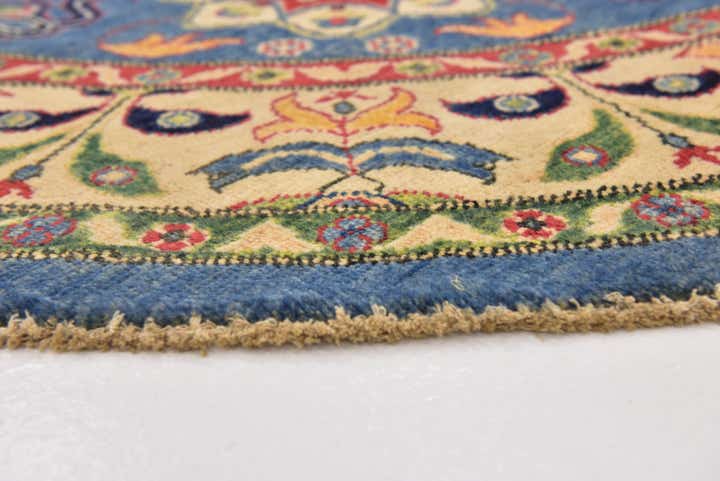 6' 6 x 6' 8 Hand Knotted Kazak Oval Rug