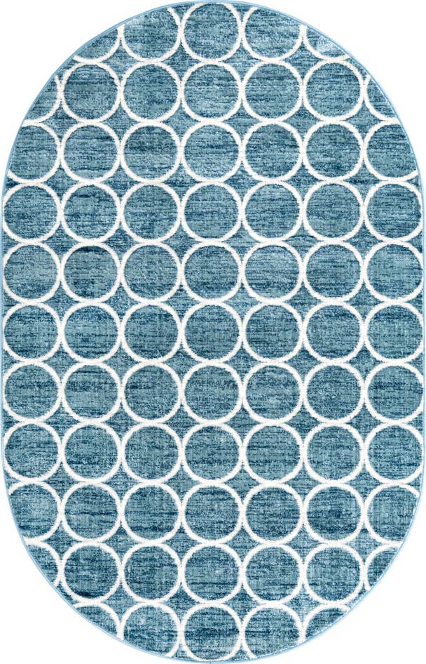 Detail image of 5' 3 x 8' Lattice Trellis Oval Rug