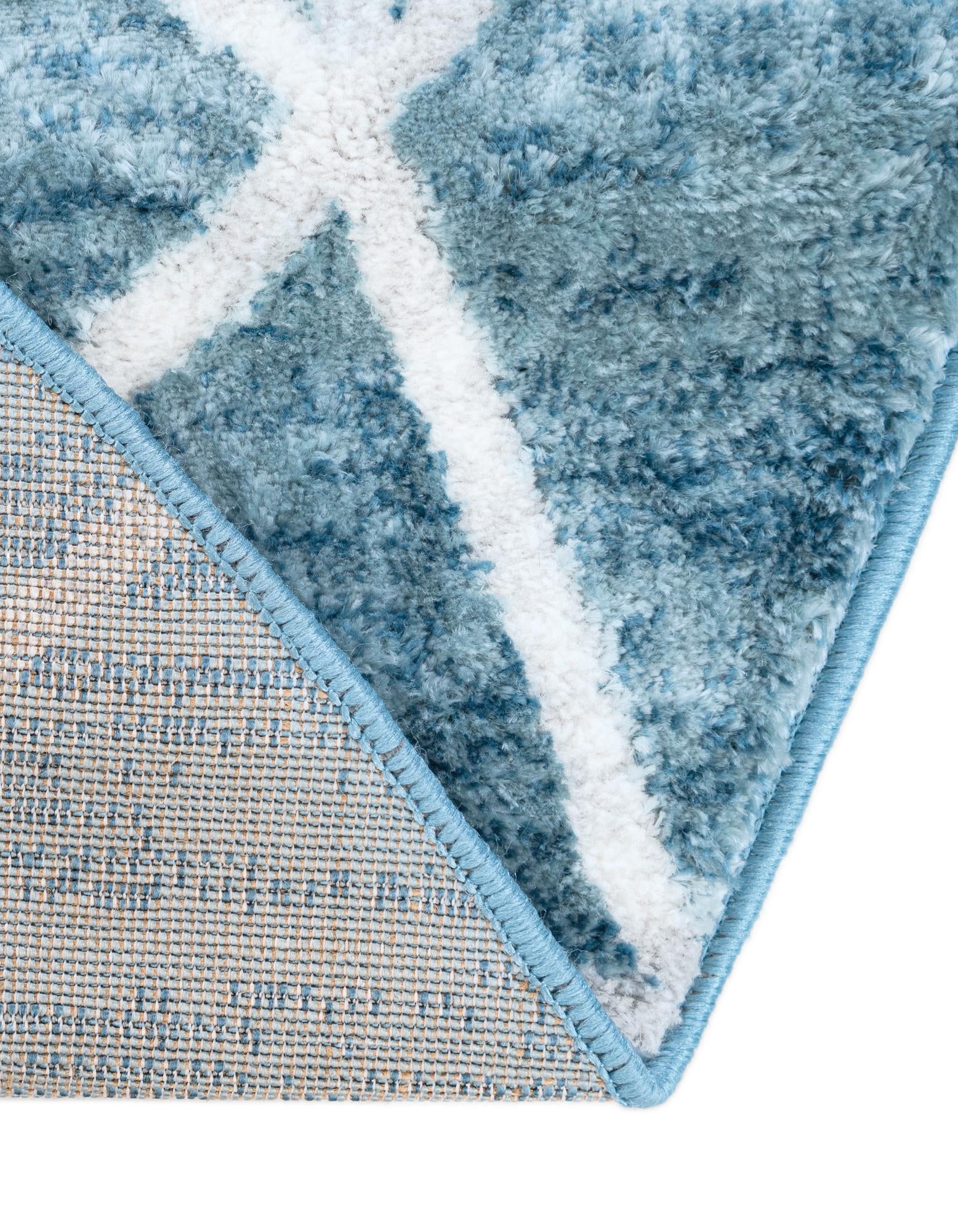 5' 3 x 8' Lattice Trellis Oval Rug