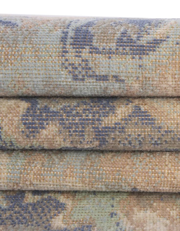 Detail image of 8' x 10' Lotus Oval Rug