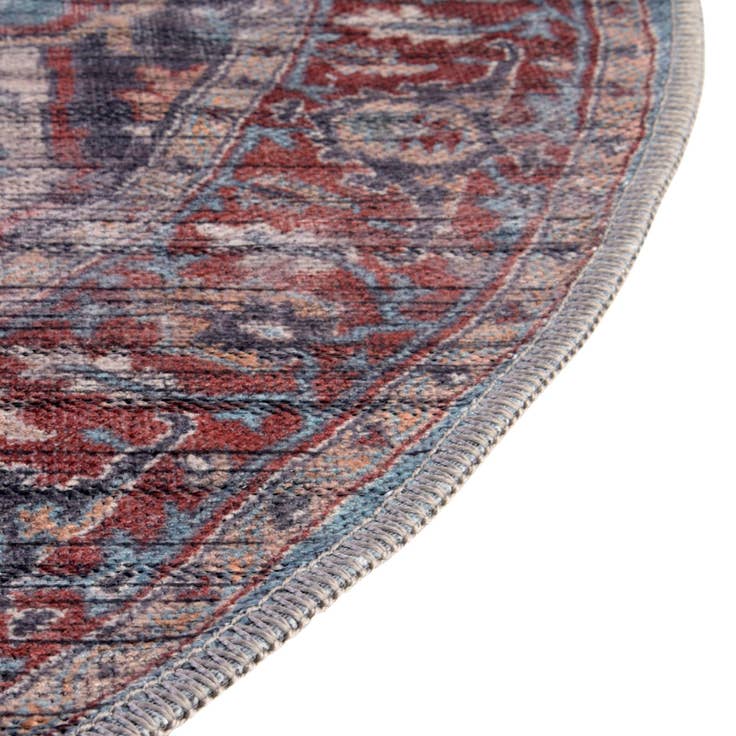 Detail image of 2' x 3' Washable Maahru Oval Rug