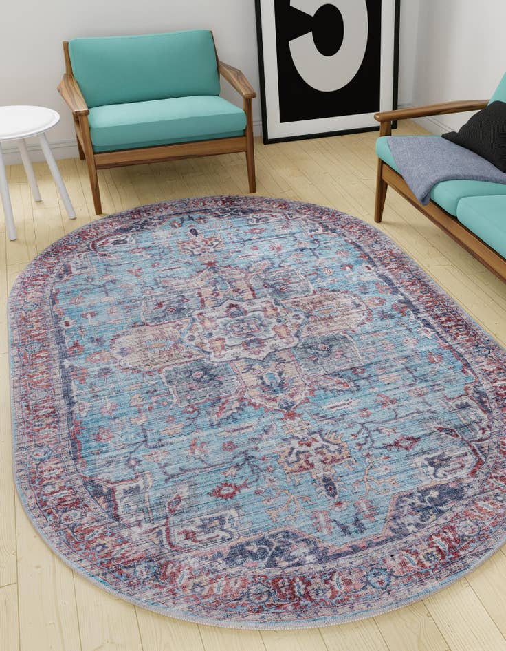 Detail image of 2' x 3' Washable Maahru Oval Rug