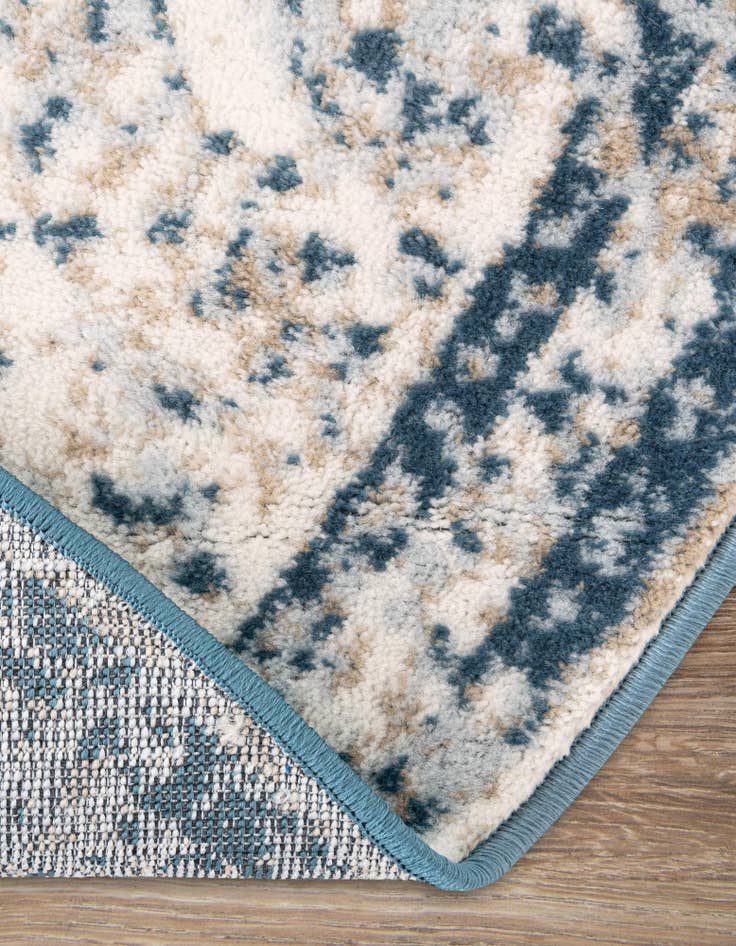 Detail image of 3' x 5' 3 Monte Carlo Oval Rug