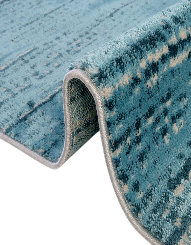 Detail image of 5' x 8' Oasis Oval Rug