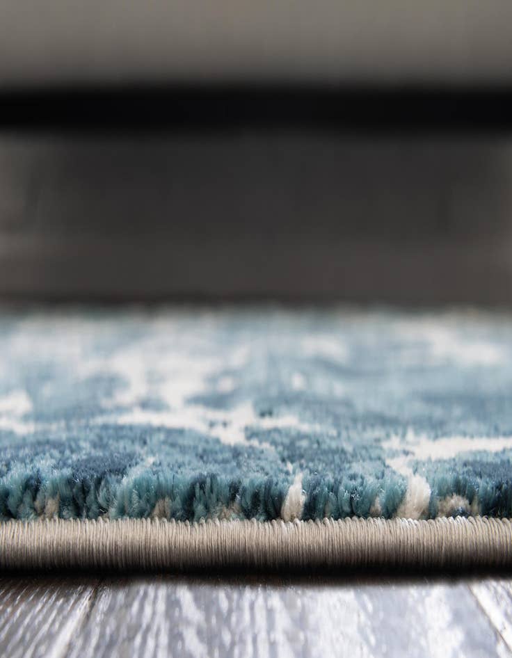 Detail image of 8' x 10' Oasis Oval Rug