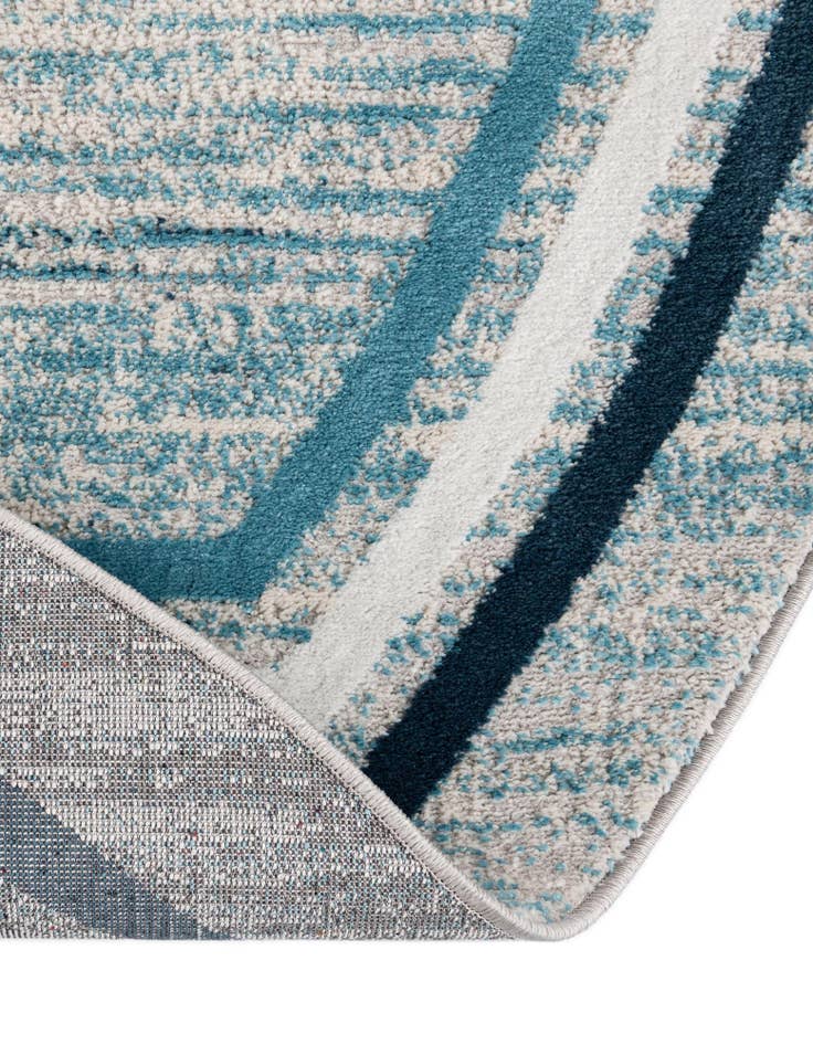 Detail image of 8' x 10' Oasis Oval Rug