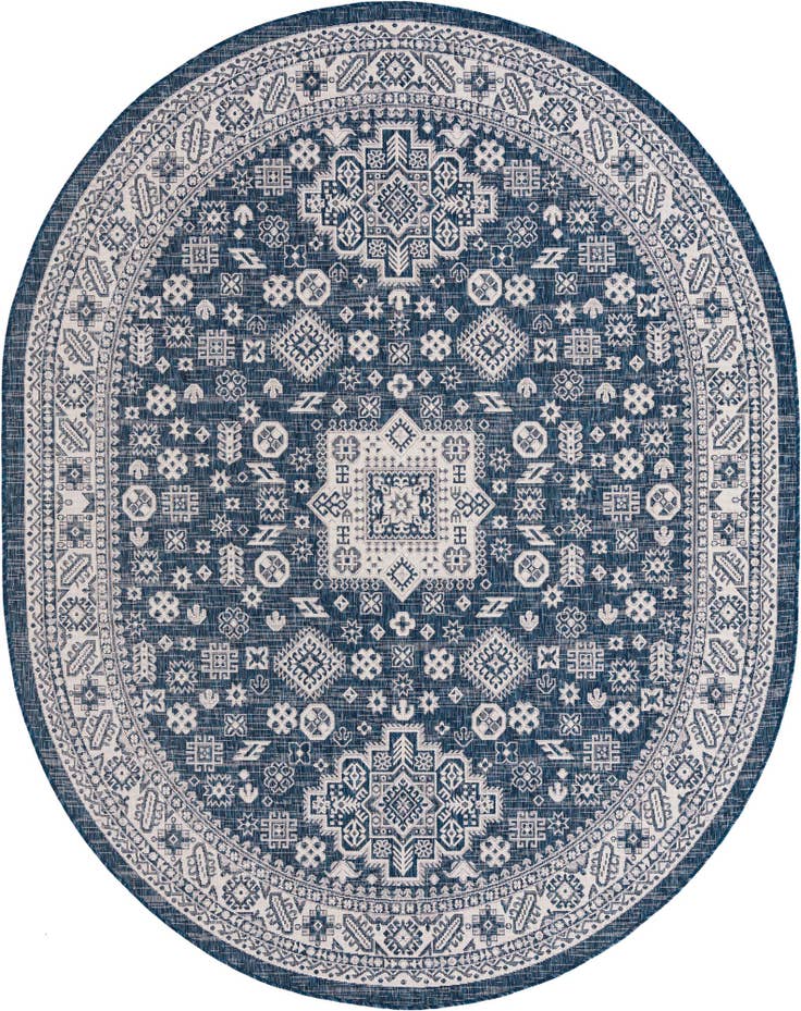 Detail image of 7' 10 x 10' Easy-Clean Aztec Indoor / Outdoor Oval Rug
