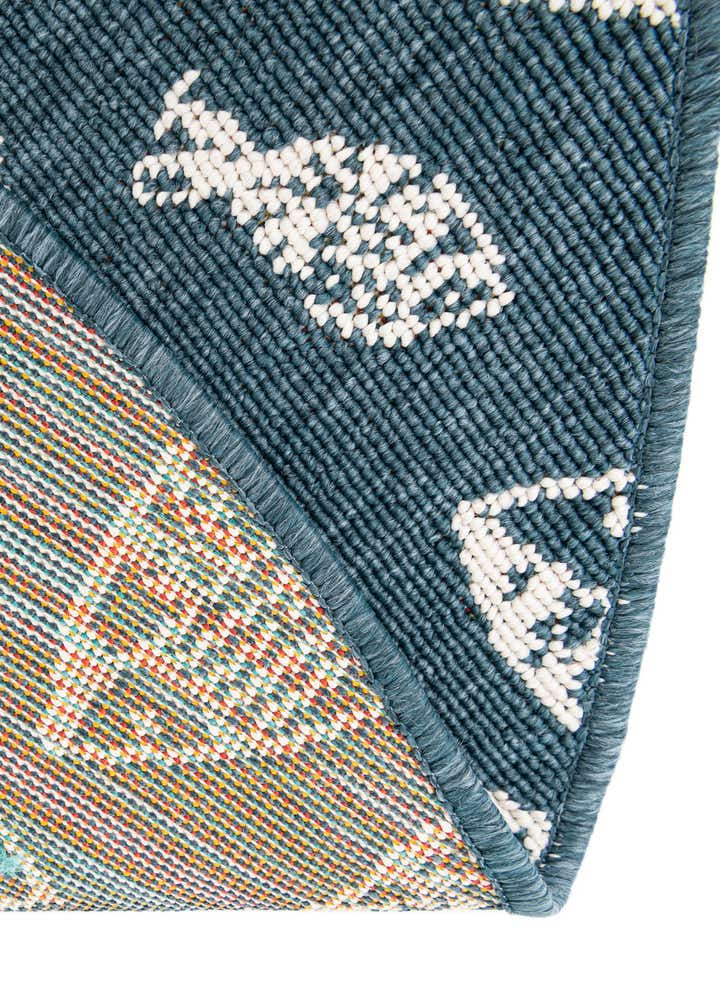 4' x 6' Easy-Clean Coastal Indoor / Outdoor Oval Rug