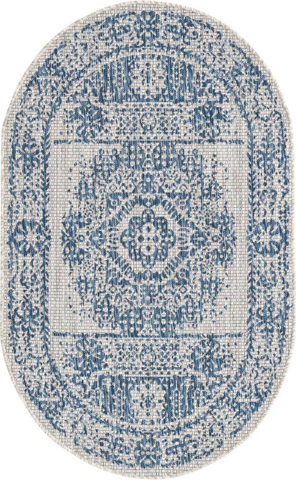 Detail image of 3' x 5' 3 Easy-Clean Traditional Indoor / Outdoor Oval Rug