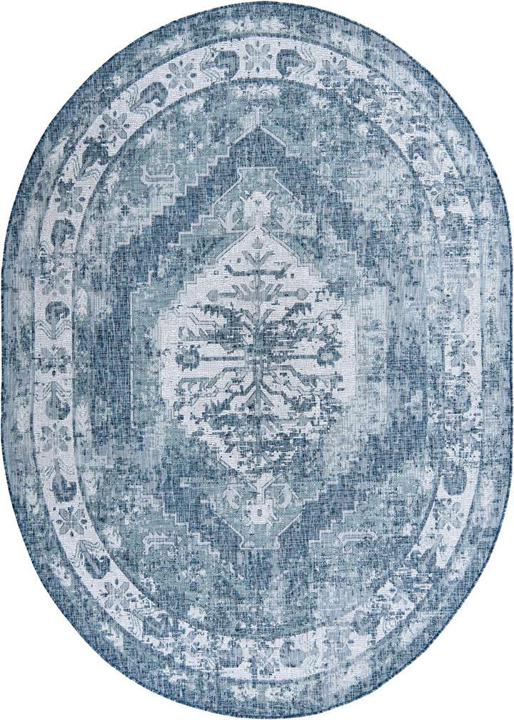 7' 10 x 10' Easy-Clean Traditional Indoor / Outdoor Oval Rug