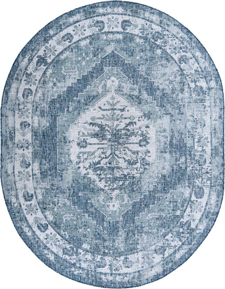 Detail image of 7' 10 x 10' Easy-Clean Traditional Indoor / Outdoor Oval Rug