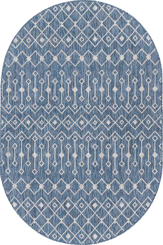 5' 3 x 8' Easy-Clean Trellis Indoor / Outdoor Oval Rug