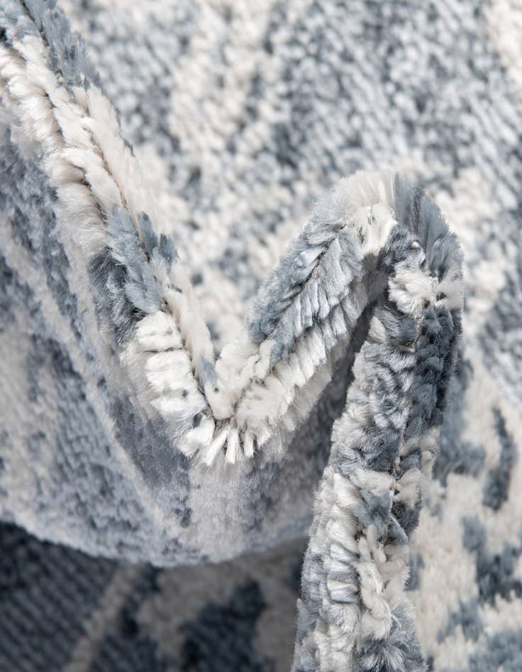 Detail image of 8' x 10' Oxford Oval Rug