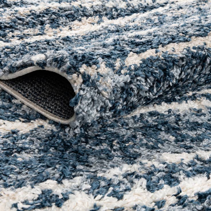 Detail image of 7' 10 x 10' Serenity Shag Oval Rug