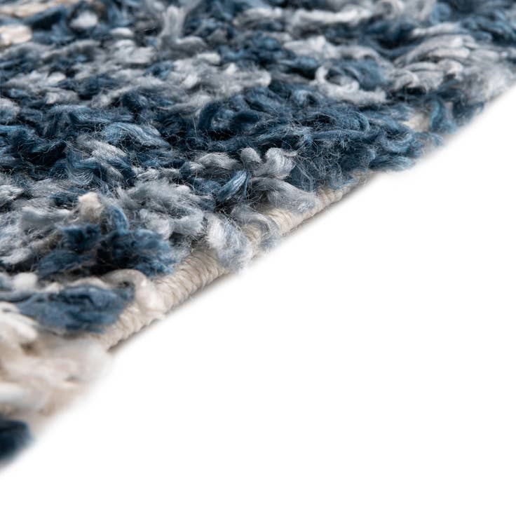 Detail image of 5' 3 x 7' 10 Serenity Shag Oval Rug