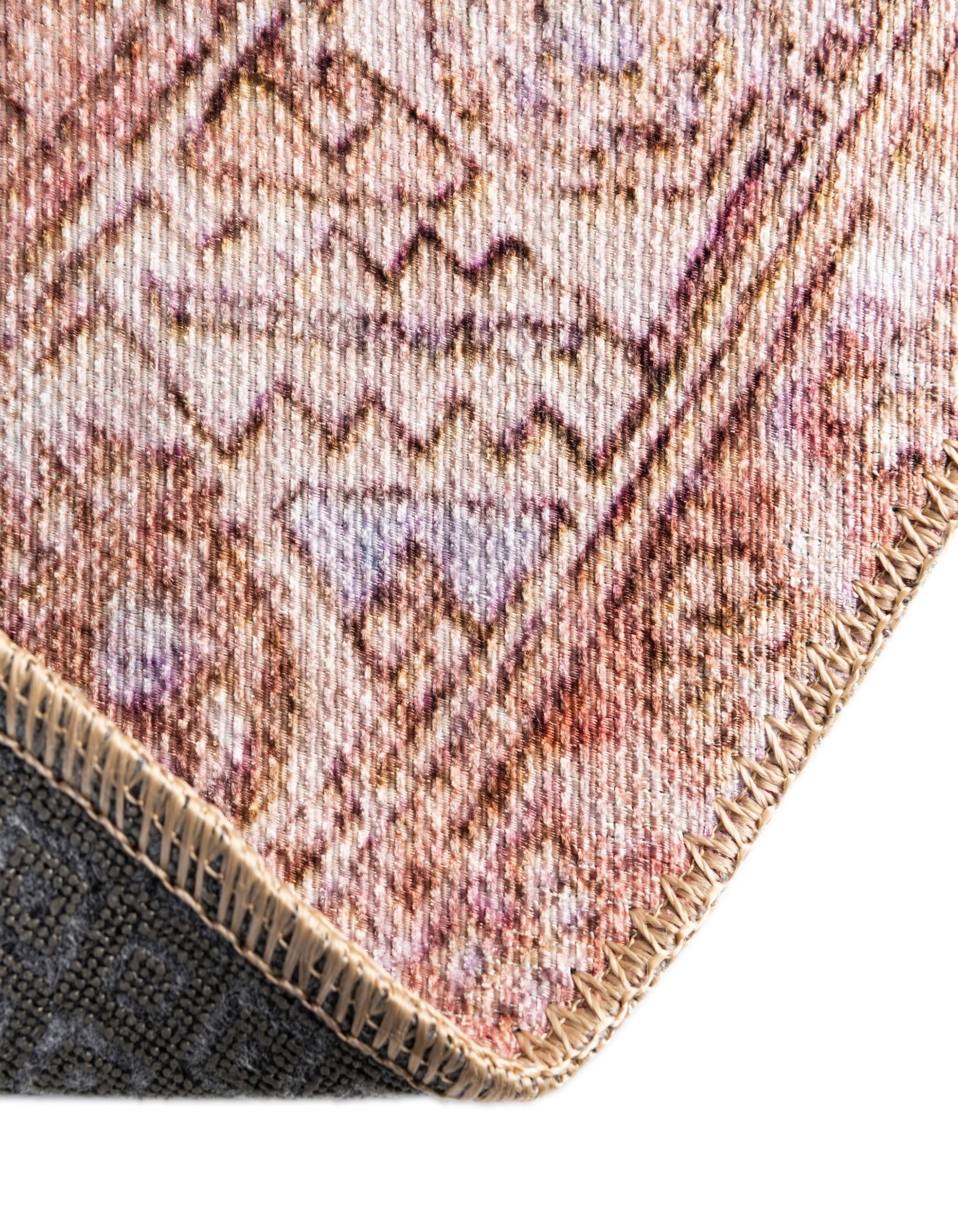 2' x 3' Washable Timeless Oval Rug
