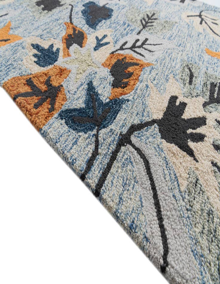 Detail image of 4' x 5' 10 Agra Rug
