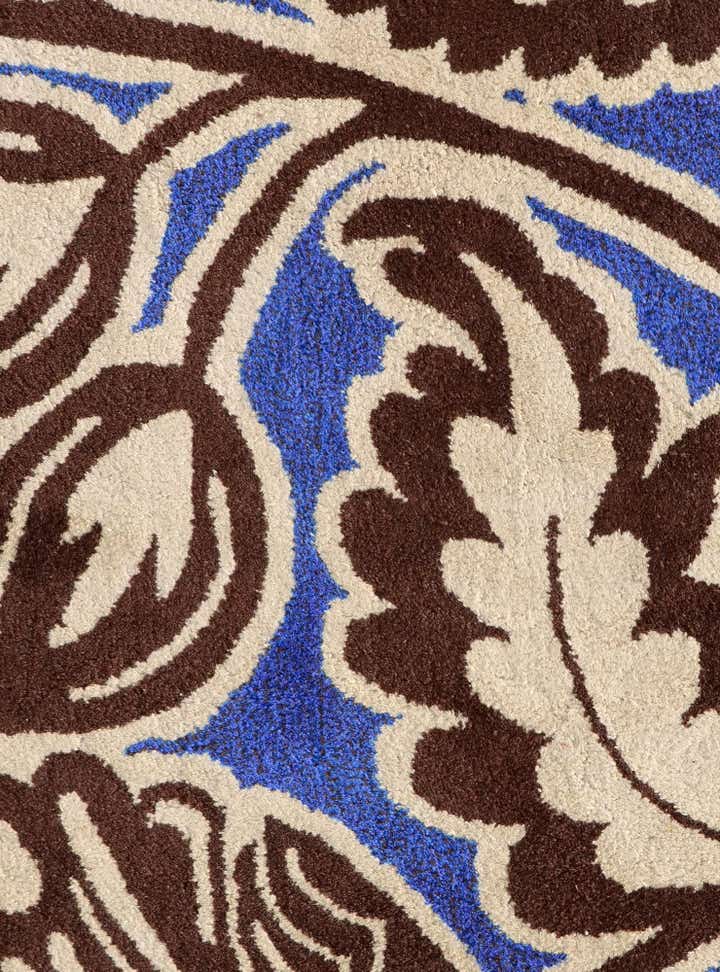 4' 8 x 7' 4 Agra Rug