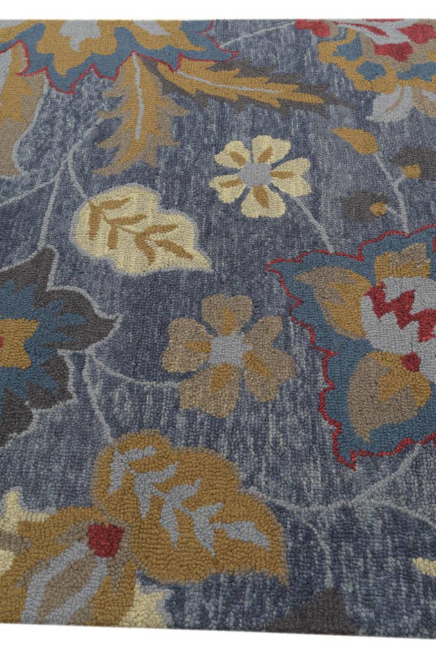 Detail image of 5' 1 x 7' 10 Agra Wool Rug