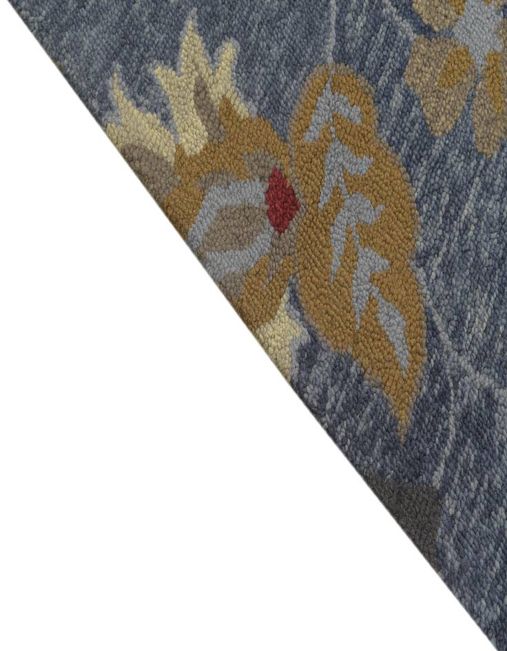 Detail image of 5' 1 x 7' 10 Agra Wool Rug