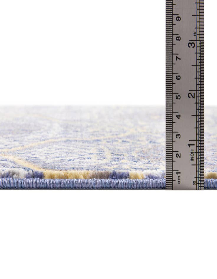 Detail image of 2' x 3' Alexis Rug