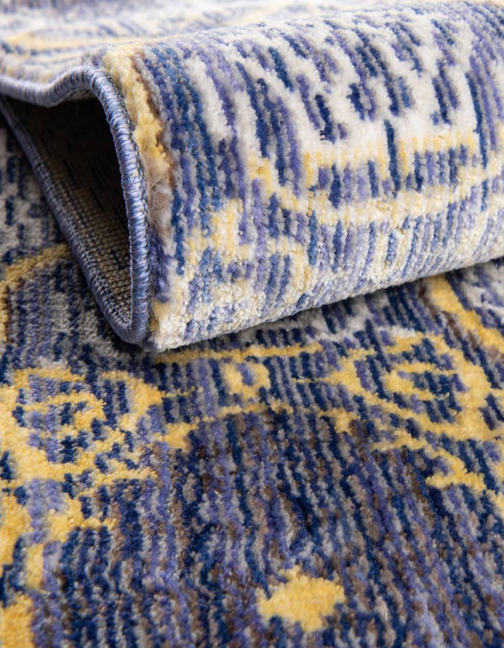 Detail image of 2' x 3' Alexis Rug