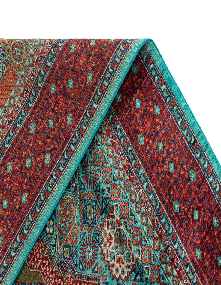 Detail image of 6' 8 x 9' 8 Amina Wool Rug