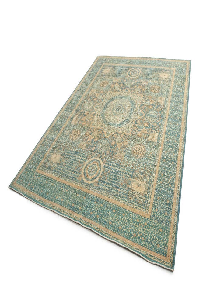 Detail image of 8' 2 x 10' 2 Amina Rug