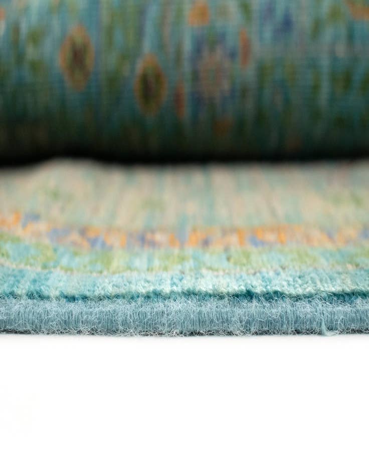 Detail image of 5' 2 x 6' 9 Amina Wool Rug