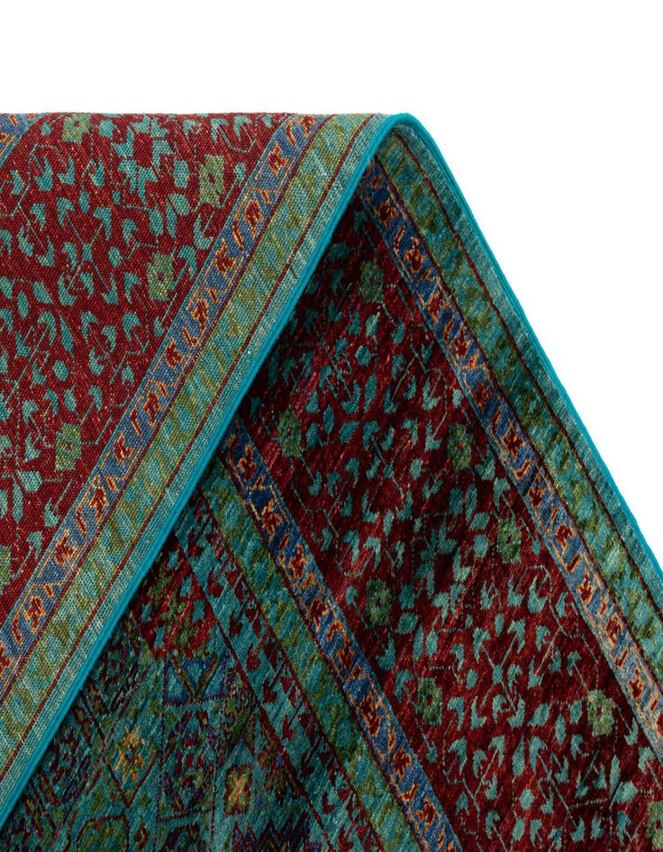 Detail image of 5' 11 x 7' 10 Amina Rug