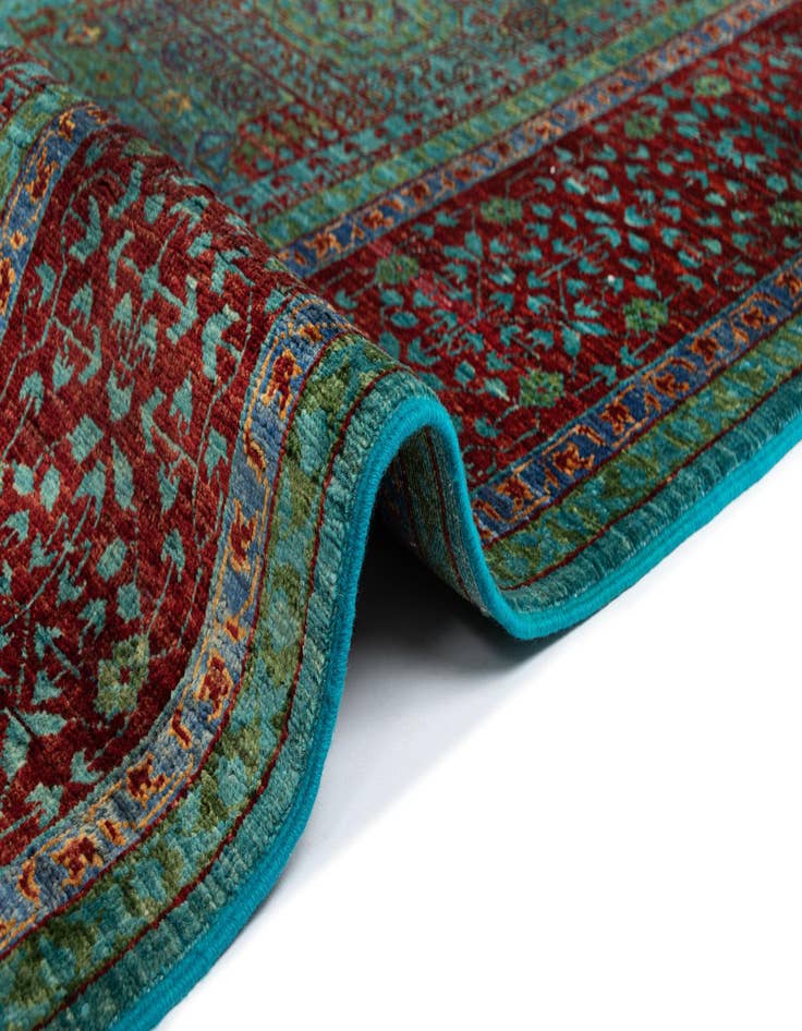 Detail image of 5' 11 x 7' 10 Amina Rug