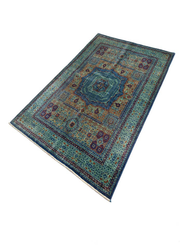 Detail image of 5' 10 x 7' 9 Amina Rug