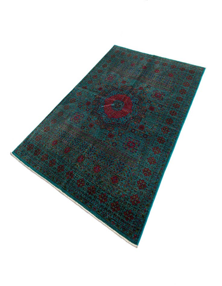 Detail image of 5' 9 x 7' 9 Amina Rug