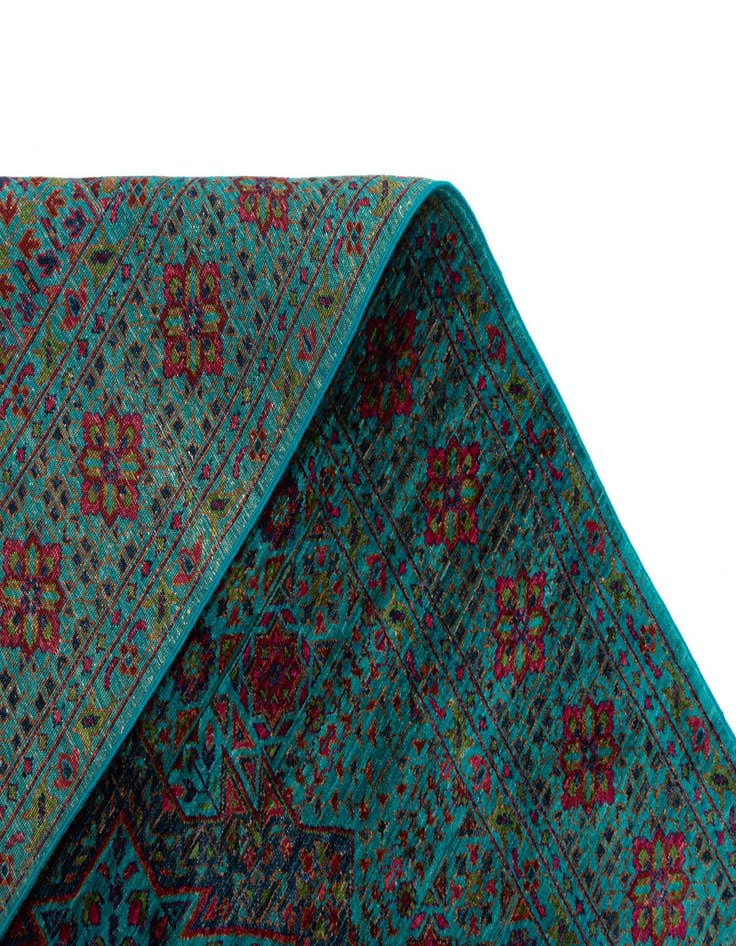 Detail image of 5' 9 x 7' 9 Amina Rug