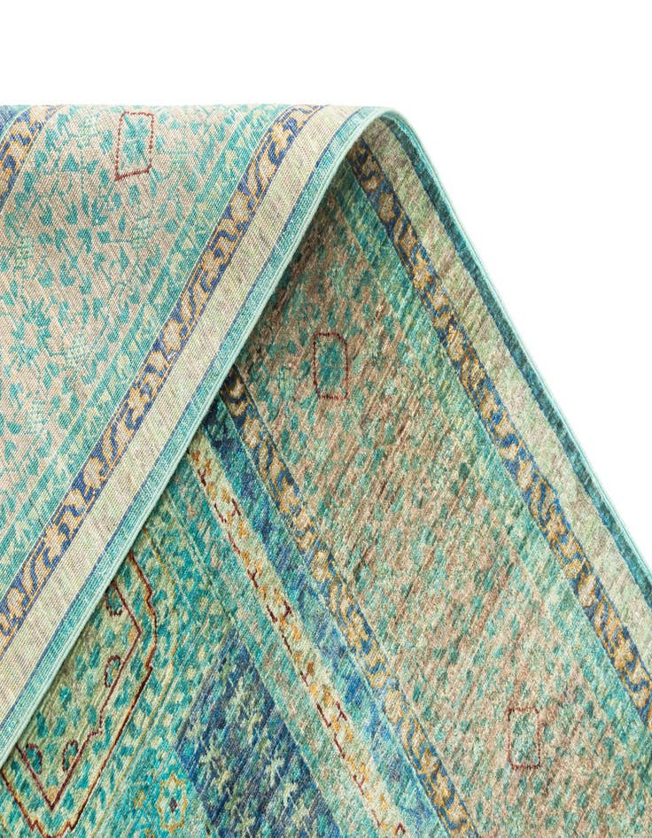 Detail image of 6' 9 x 9' 8 Hand Knotted Amina Rug